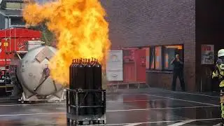 🚒 TdoT 2025 Feuerwehr Essen 🚒 - 🔥 Industriebrand Vorf&uuml;hrung 🔥