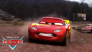 Rayo McQueen corre con Cruz Ramírez en Thomasville | Pixar Cars