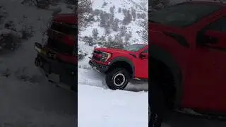 Climbing in some snow! #fordraptor #snow #snowing #4x4 #offroading #offroad #rutas