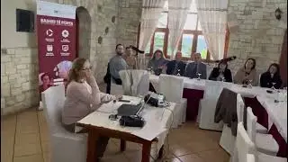 Voltana Ademi udh&euml;heq workshop-in rajonal p&euml;r performanc&euml;n e bashkive