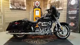 2018 Harley-Davidson Street Glide FLHX- vivid black