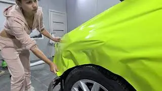 Wrap front fender on VW Tiguan in vinyl