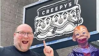 Внутри бара Creepy&rsquo;s: самый странный гриль-бар в Портленде, штат Орегон
