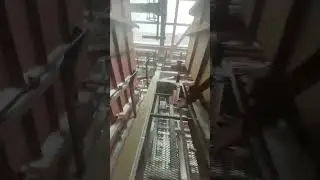 Работая в зимнее время,будьте аккуратнее.Безопасного труда вам👍 Inst:neugomony