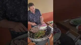 Vocês estão se preparando para experimentar o melhor arroz de suas vidas, o Arroz de Pescador.
