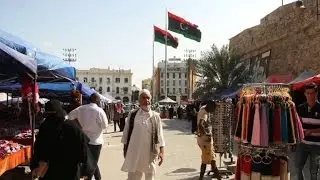 ليبيون يتحسرون على عهد القذافي في بلد ممزق بصراعات على النفوذ