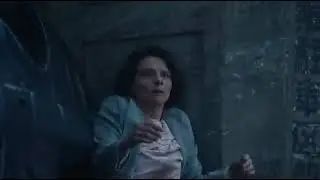 Ghost in the shell 2017 ,skinny man street gun fight , chase,  invisible water fight movie