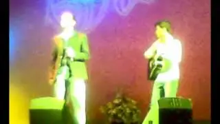 Marcello Dongu ft. Simone Faedda - I sogni miei (acoustic version at Teatro Verdi Sassari)