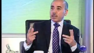 بوضوح مع المعارض والسياسي الليبي جمعة القماطي