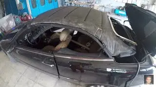 Mercedes-Benz CLK Cabriolet (2002&ndash;2009)  Soft top removal and repair