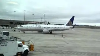 United Airlines Boeing 737-824(WL) Spokane, WA. (KGEG) Gate Arrival