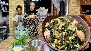اليوم انا وبايكا طبخنا ملوكيه/ شو سر عدم تمغيطها واسودادها بخطوات بسيطه