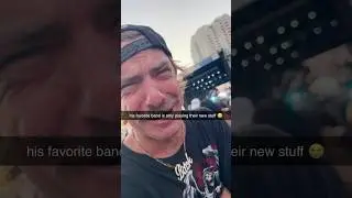 His favorite band is only playing their new stuff 😭