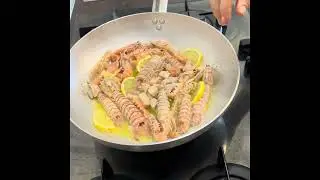 Linguine con pesce spada e crostacei🦐  🦐 #limone # crostacei #cucinafacile 