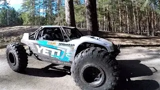 Радиоуправляемая модель Axial Yeti Rock Racer