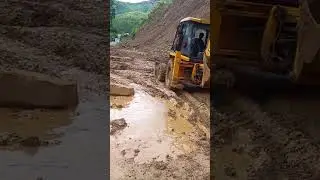 #travel#adventure#national #Highway#offroad#bad#condition#landslide#JCB#muddy#rain#northeast#SUV#4x4
