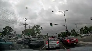 Driving to Warrawee Park, Oakleigh, Melbourne, Victoria, Australia