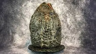Sideshow: Reworked/Repainted AVP Life-Size Alien Egg Prop Replica