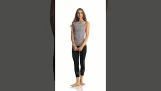 NUX Network Seamless Yoga Capris | SwimOutlet.com