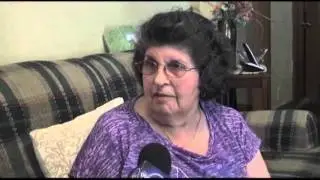 Woman Throws Mangoes at Would-be Robbers