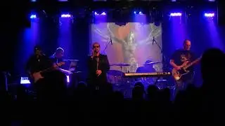Huis (Live) Synesthesia (Neither in Heaven). Montréal,29 Janvier,2017.
