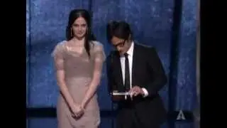 Gael Garc&iacute;a Bernal and Eva Green presenting Documentary Short Subject