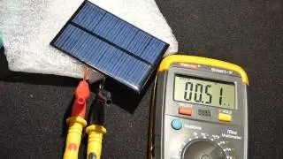 Experiment using fresnel lenses to direct more light to a solar cell indoor