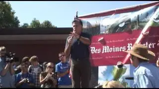 Romney, hecklers exchange words at Iowa State Fair