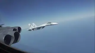 DANGEROUS & UNSAFE INTERCEPT OF B-52H STRATOFORTRESS