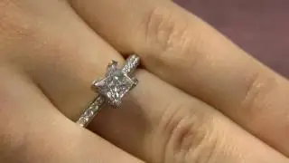 PR1032 0.95 Carat Princess Cut Diamond Engagement ring
