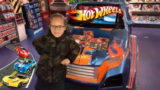 HAMLEYS TOY STORE IN LONDON! THE BEST TOYS SHOP IN THE WORLD!