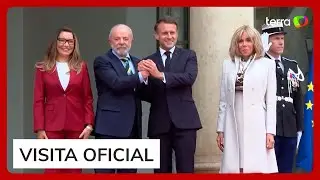 Lula e Janja s&atilde;o recebidos pelo presidente da Fran&ccedil;a, Emmanuel Macron