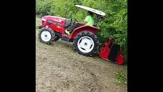 Mulching on a Steep Slope (Malčiranje na strmoj padini)