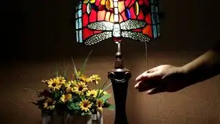 HT-Tiffany Lamp---Decor Banker&rsquo;s Desk Lamp, Blue Dragonfly Stained Glass Shade Cast Iron Base.