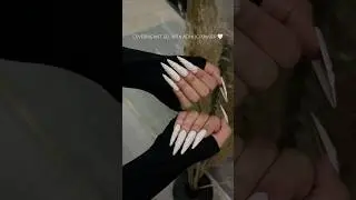 Textured nails 🤌🏼🤍 #content #nails #nailart #nailtech #naildesign #howto #contentcreator