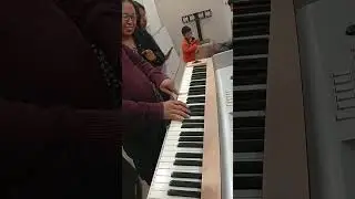 Da clases en Tijuana gratis de teclado y coreano 
