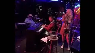 ( Summer Time ) with singer Liz Sharp & Kris Nicholson at Blue Jean Bluse in Fort Lauderdale