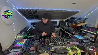 @TheDj_Sonic_G  House Sessions ep 6 at Bunkerstudio