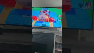 My friend playing build a plane for the first time (gone wrong ￼￼