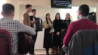 Familia Sima - NU-I VREMEA DE ZIDIT ÎN VALE