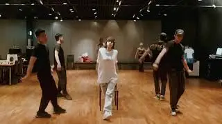 Lili Film 4 Dance Practice mirrored