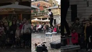 Balancing equilibrist exhibition  in Covent Garden #London winter 2022 #shorts [London walk]