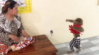 Handsome Jason Keenly Agitate Show Off Ability Spinning When Mom Admire