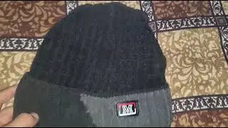 This is a Ben Davis Acrylic Cuffed Beanie Skull Cap. 