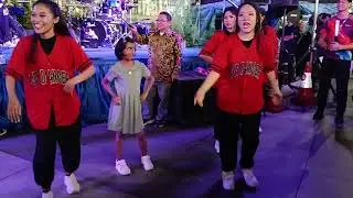 Celebrate Christmas in Singapore | Celebration of Praise Christmas Songs (Malay & English)
