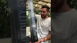 Essa bengala tem um segredo que ser&aacute; revelado 🤫