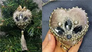 DIY Christmas Tree Baubles / Velvet Christmas Ornaments