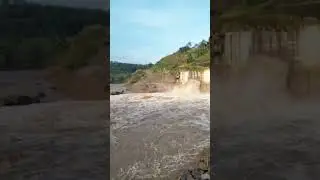 Detik detik Tanggul Bendungan Leuwikeris Jebol