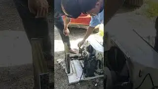 AIRCON DEEP CLEANING WINDOW TYPE MEDIA INVERTER