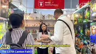 Discussed Glowyard solar garden decorative lighting solutions with customers at the exhibition